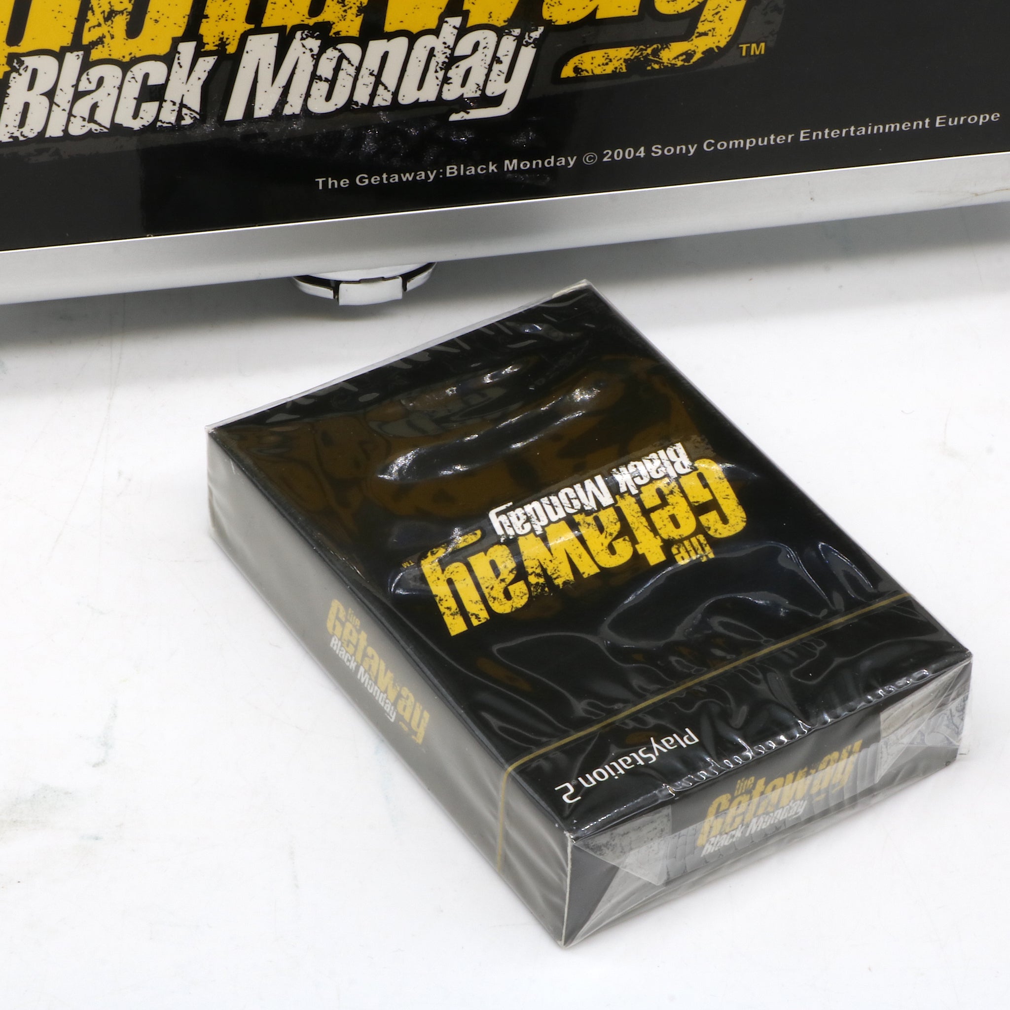 Playing Cards & Poker Chips Set From Sony PS2 Game The Getaway Black Monday