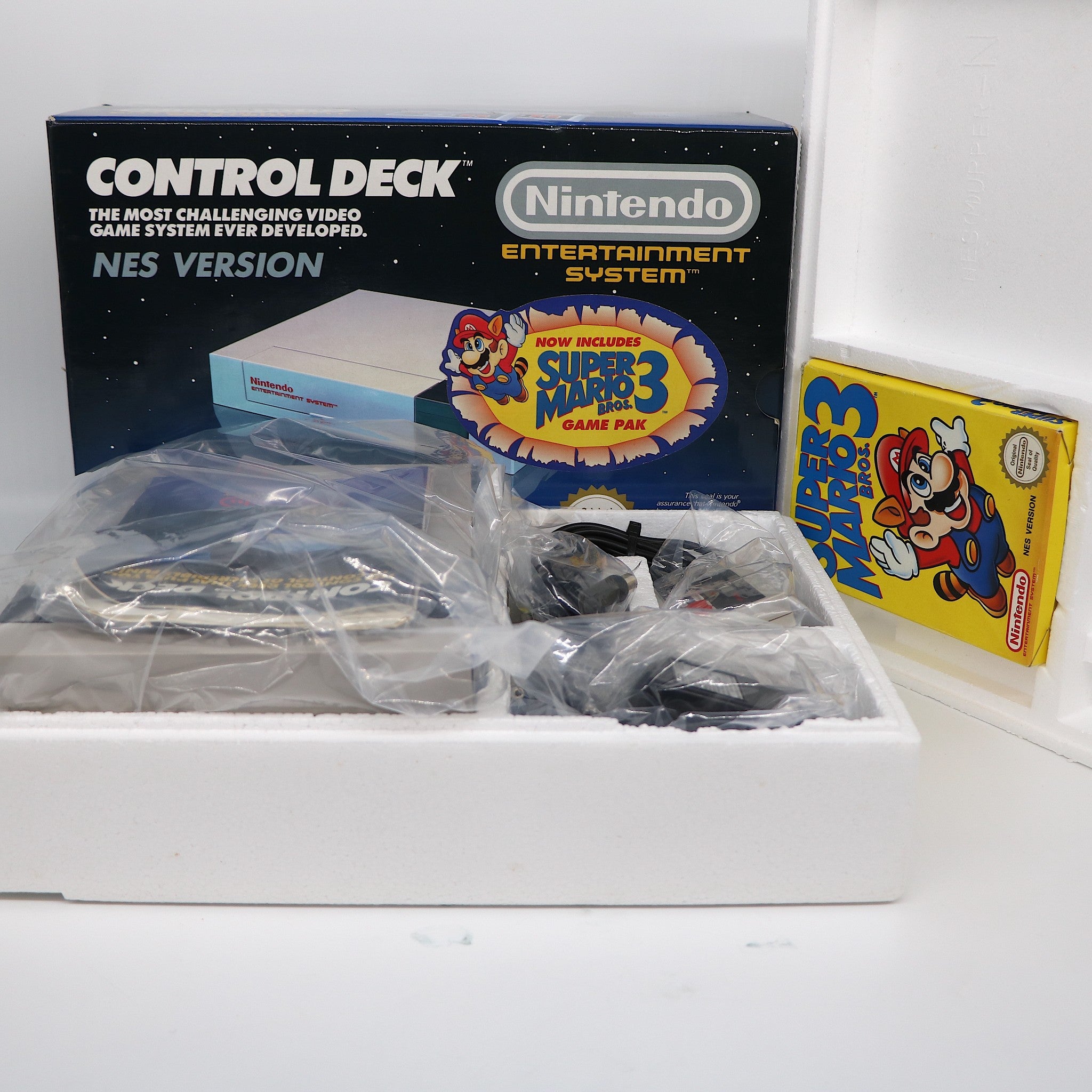 NES Nintendo Entertainment System Console | Super Mario 3 Bros Game Pak | Boxed