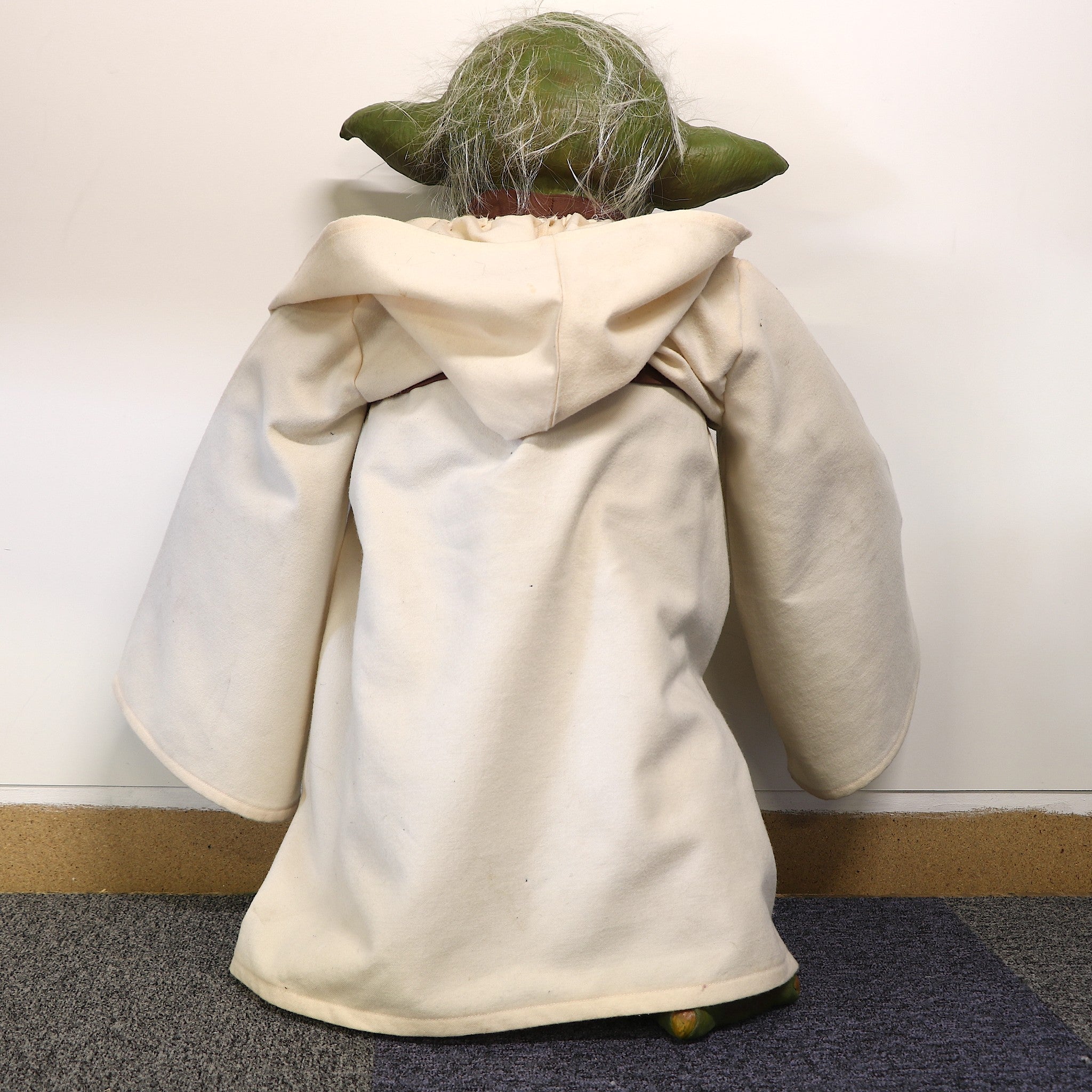 Yoda Star Wars Silicon 1:1 Life Size Film Movie Prop Figure | VGC