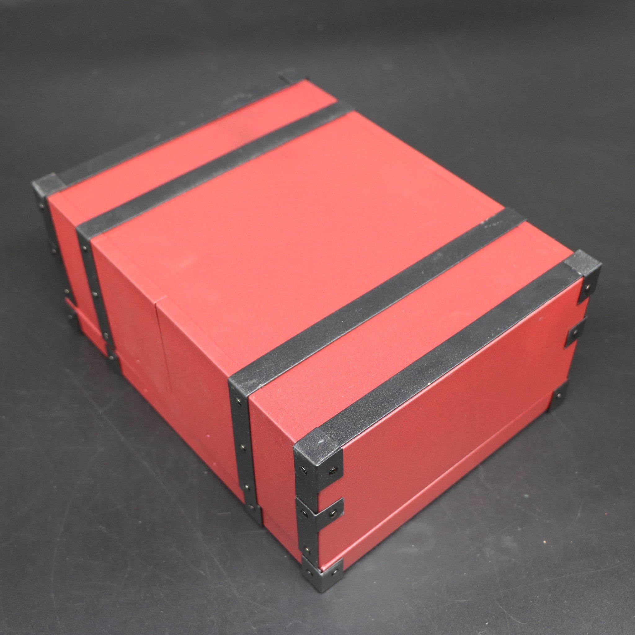 Red Dead Redemption II (2) | Metal Tithing Box With Lock & Key | Collectors Item