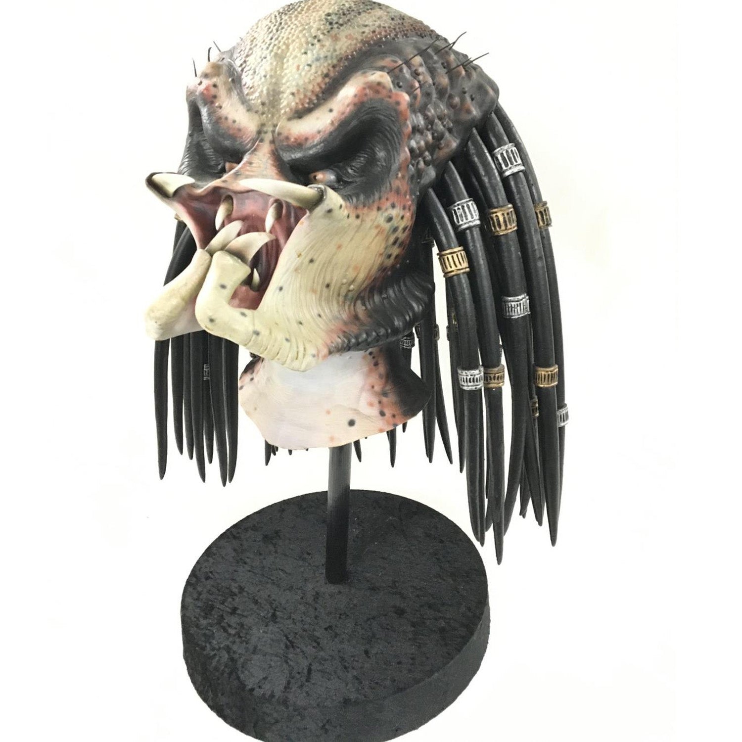 Aliens vs Predator Latex Mask Movie Film Prop On Stand One Off Life-Sze Piece